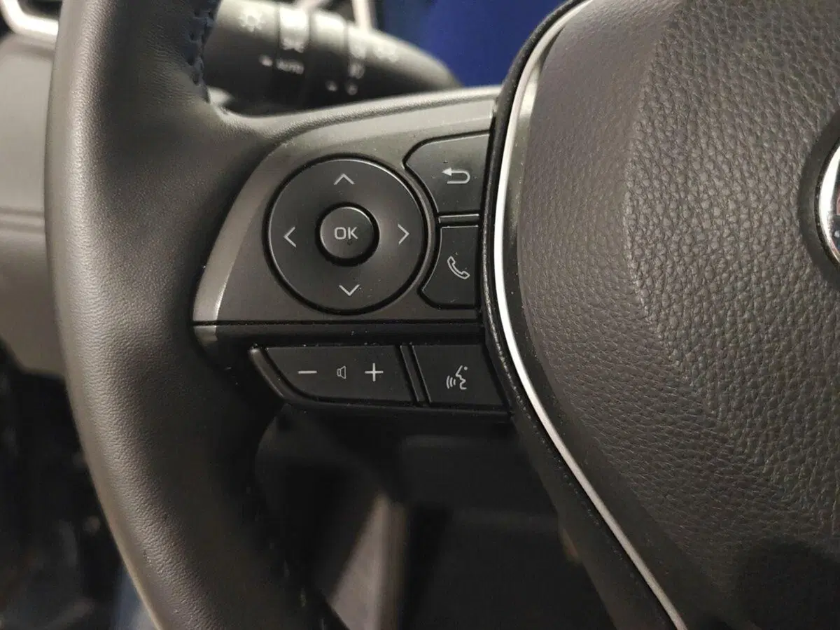 Toyota Corolla Cross Hybrid usata a Genova (17)