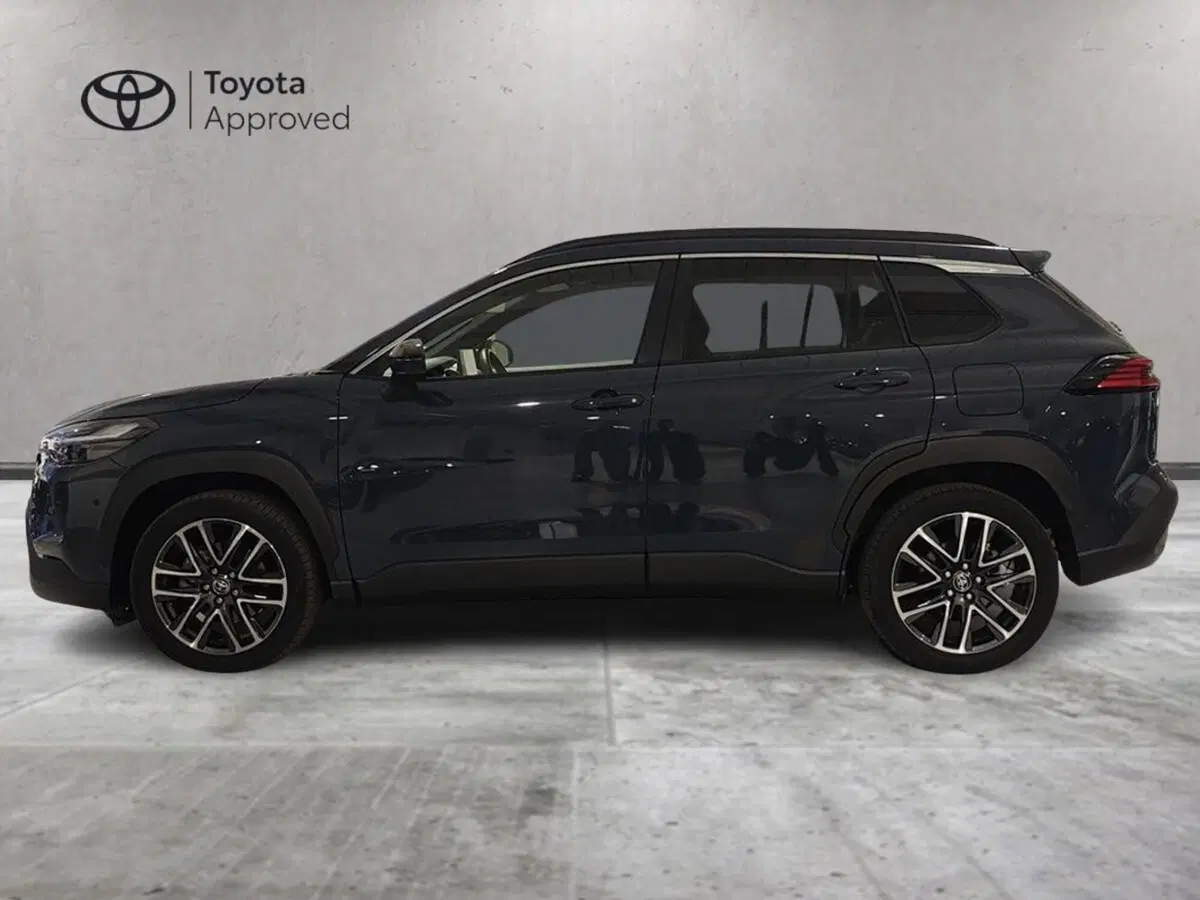 Toyota Corolla Cross Hybrid usata a Genova (3)