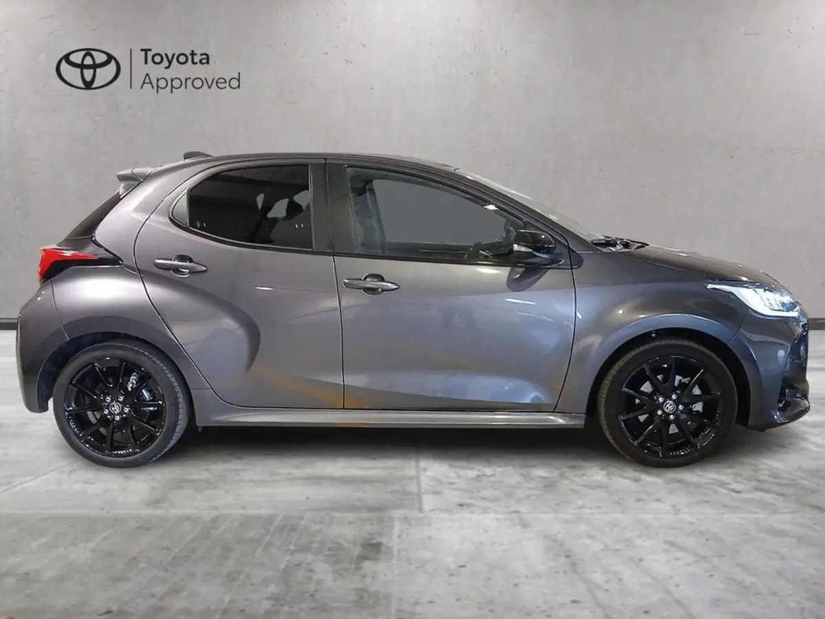 Toyota Yaris usata a Genova (4)