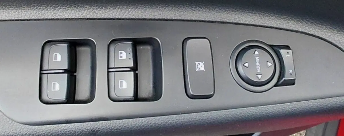 Kia Stonic usata a Cosenza (12)
