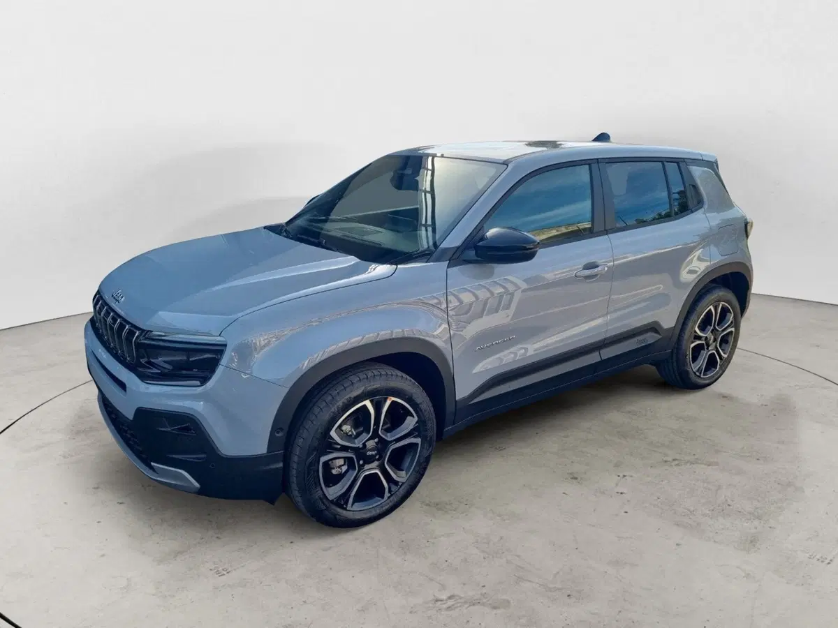 Jeep Avenger nuova a Brindisi