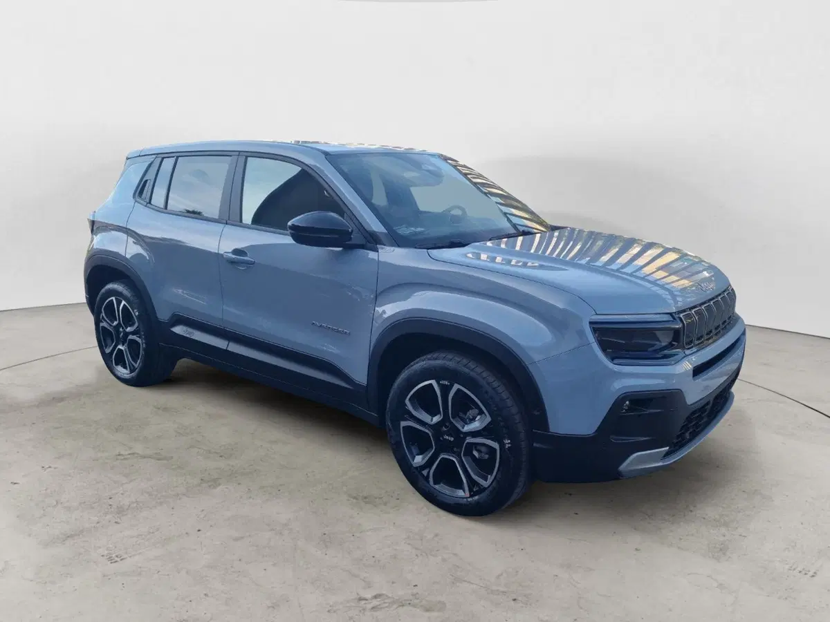 Jeep Avenger nuova a Brindisi (8)