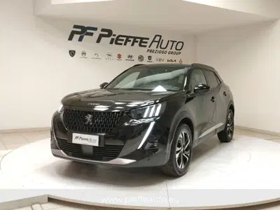 Peugeot 2008 BlueHDi 110 S&S GT del 2022 usata a Teramo