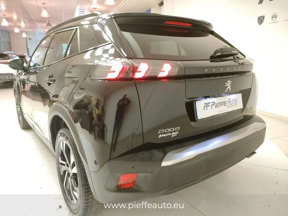 Peugeot 2008 usata a Teramo (9)