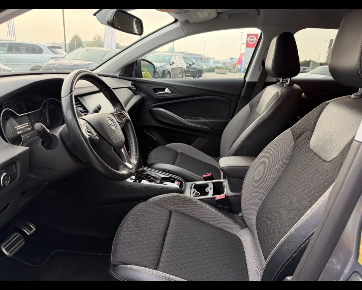 Opel Grandland X usata a Treviso (10)