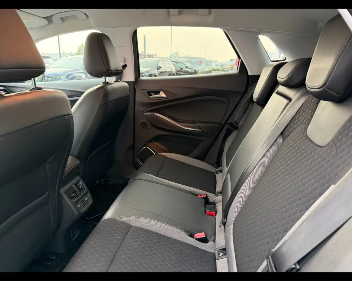 Opel Grandland X usata a Treviso (12)