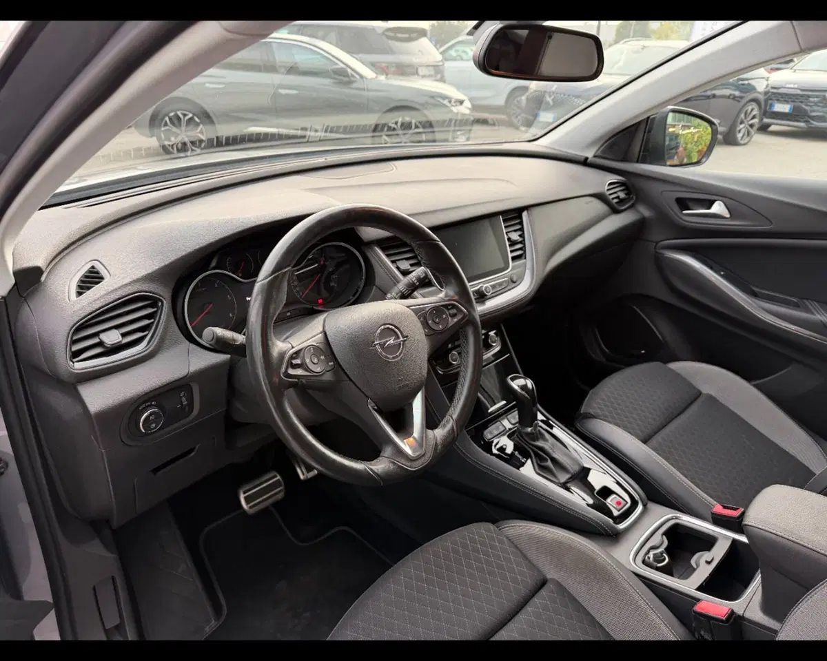Opel Grandland X usata a Treviso (9)