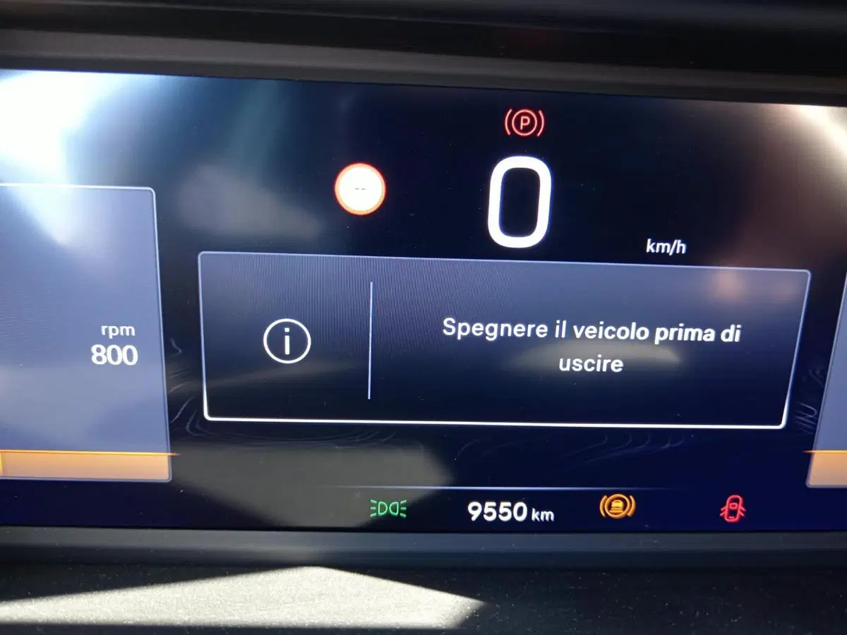 Jeep Avenger usata a Alessandria (14)
