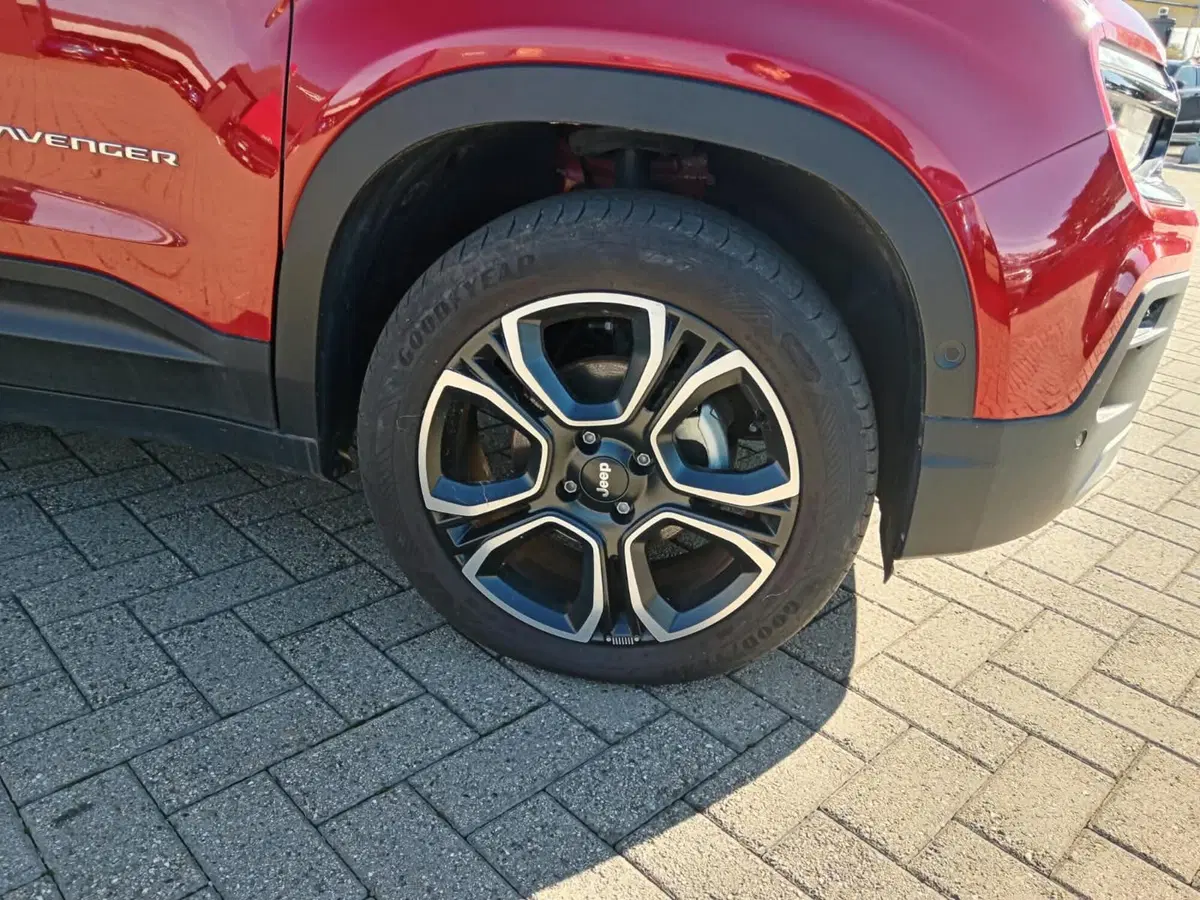 Jeep Avenger usata a Alessandria (9)