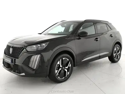 Peugeot 2008 BlueHDi 130 S&S EAT8 GT Pack del 2023 usata a Teverola