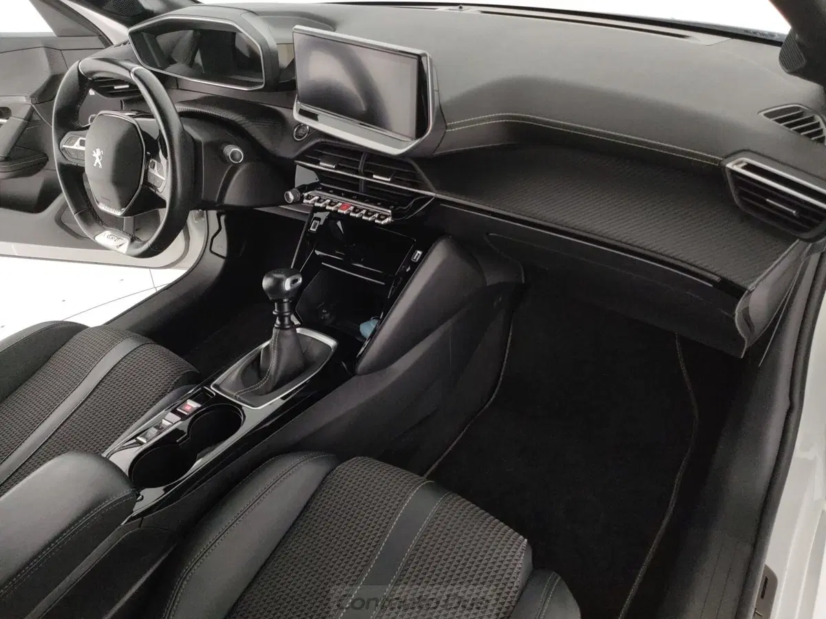 Peugeot 208 usata a Caserta (17)