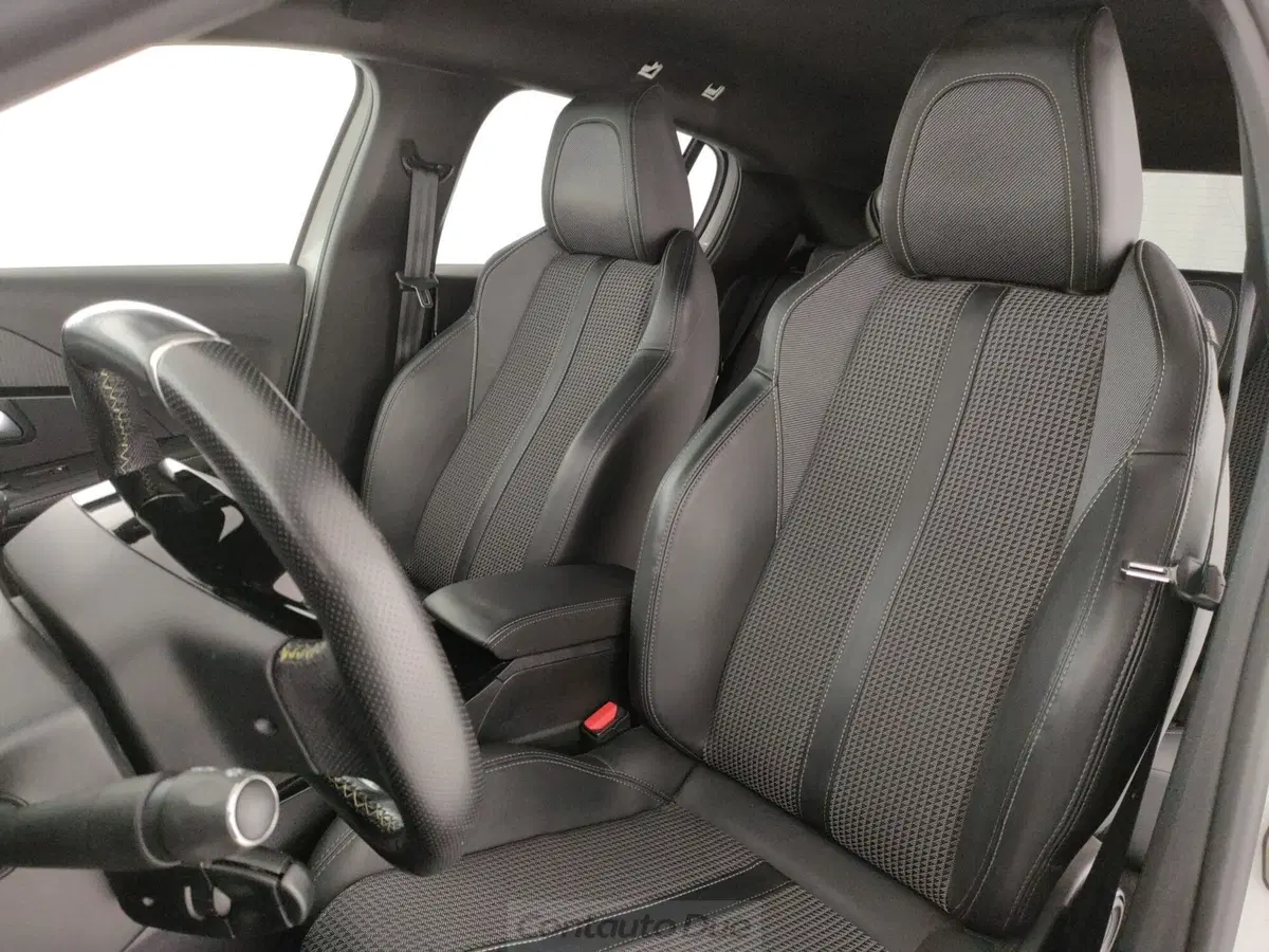 Peugeot 208 usata a Caserta (18)