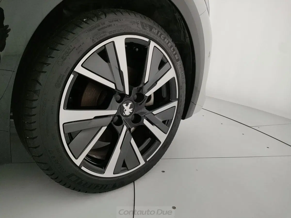 Peugeot 208 usata a Caserta (9)