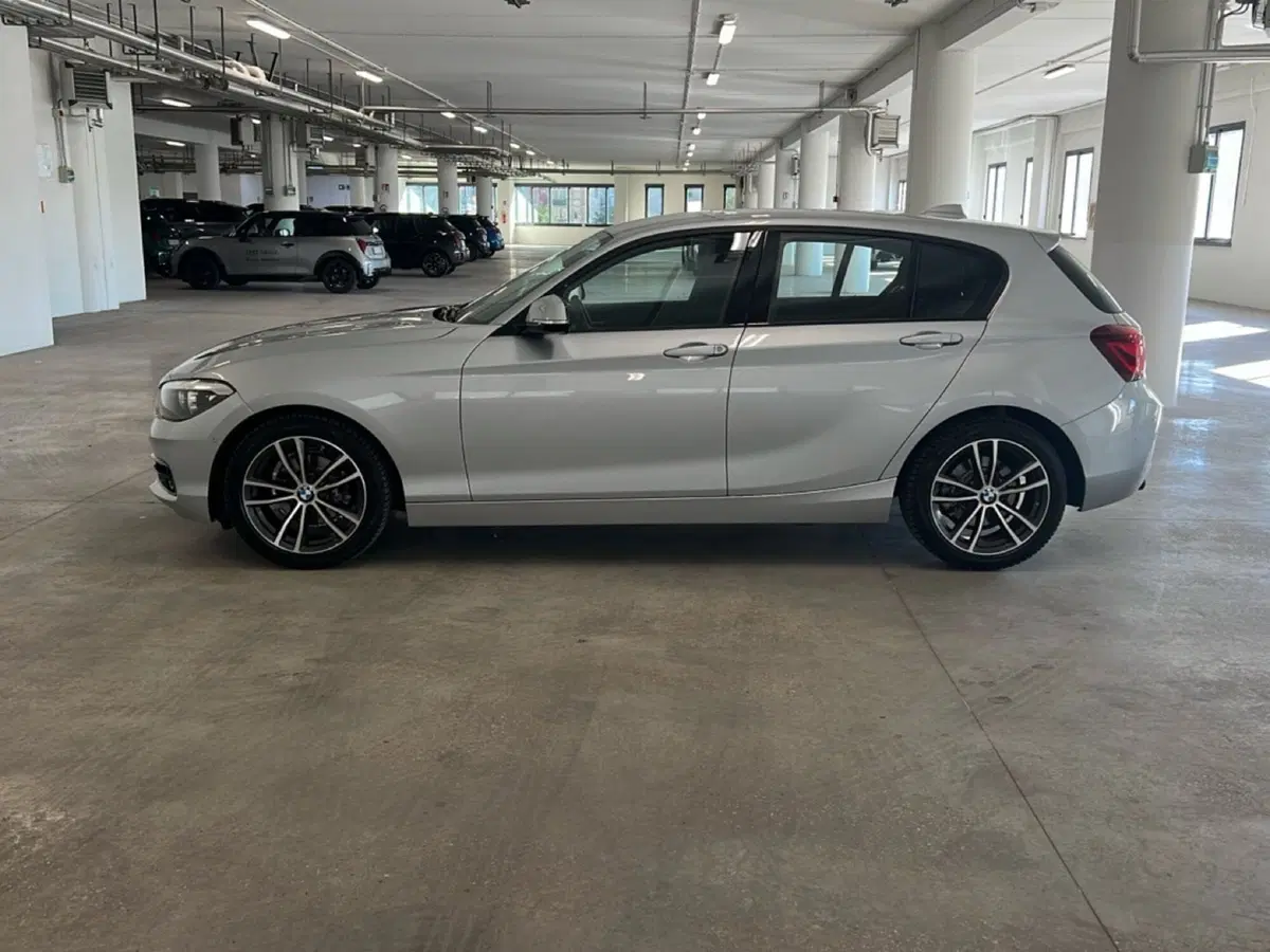 BMW Serie 1 5p. usata a Torino (2)