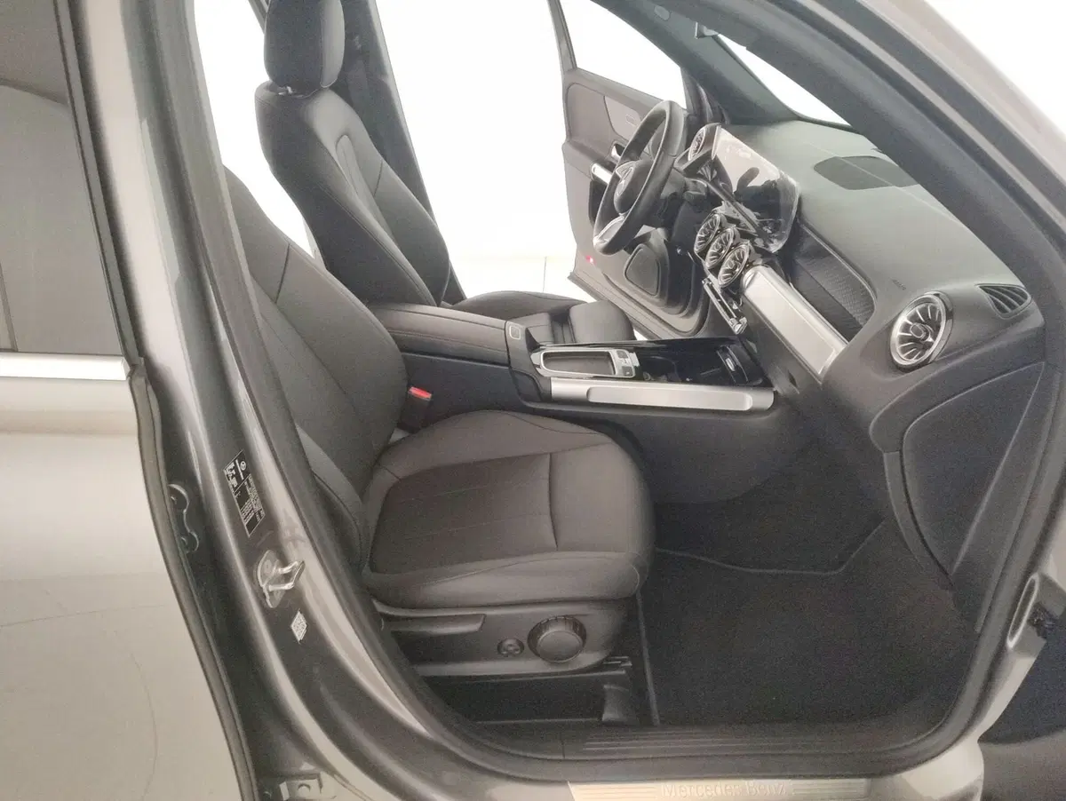 Mercedes-Benz GLB usata a Alessandria (10)