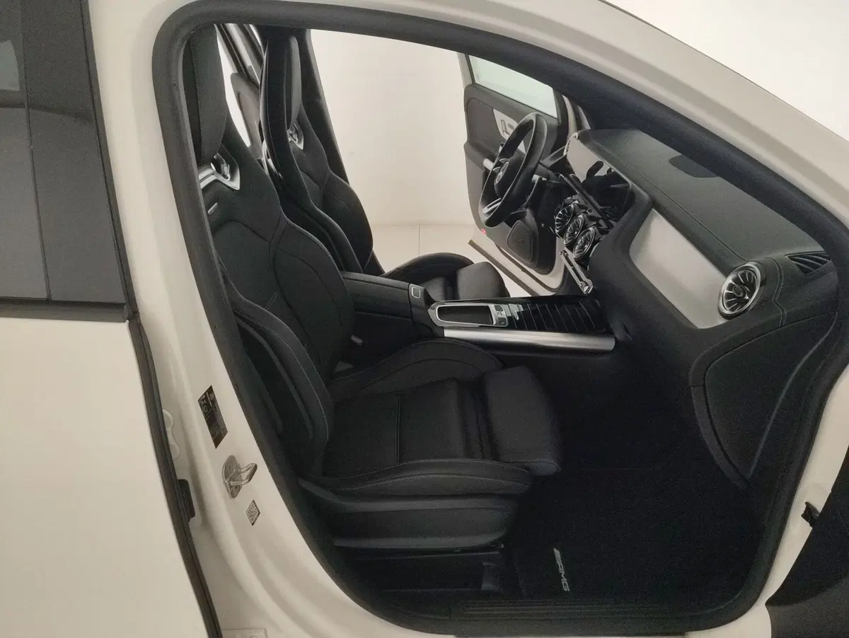 Mercedes-Benz GLA SUV usata  (10)