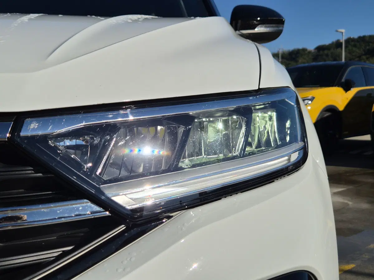 Volkswagen T-Roc usata  (15)