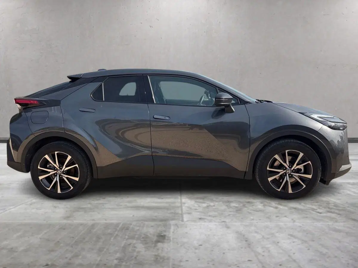 Toyota Toyota C-HR usata a Venezia (6)