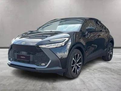 Toyota Toyota C-HR 2.0 phev Trend fwd e-cvt del 2025 usata a Venezia