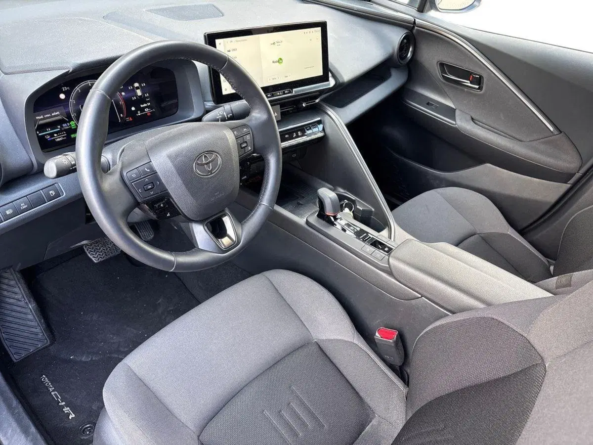 Toyota Toyota C-HR usata a Venezia (8)