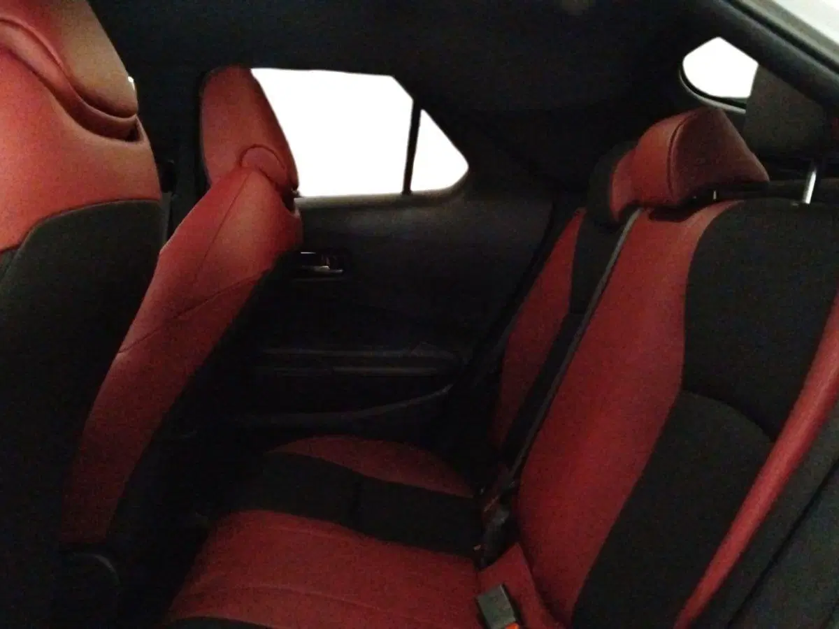 Toyota Toyota C-HR usata a Roma (10)