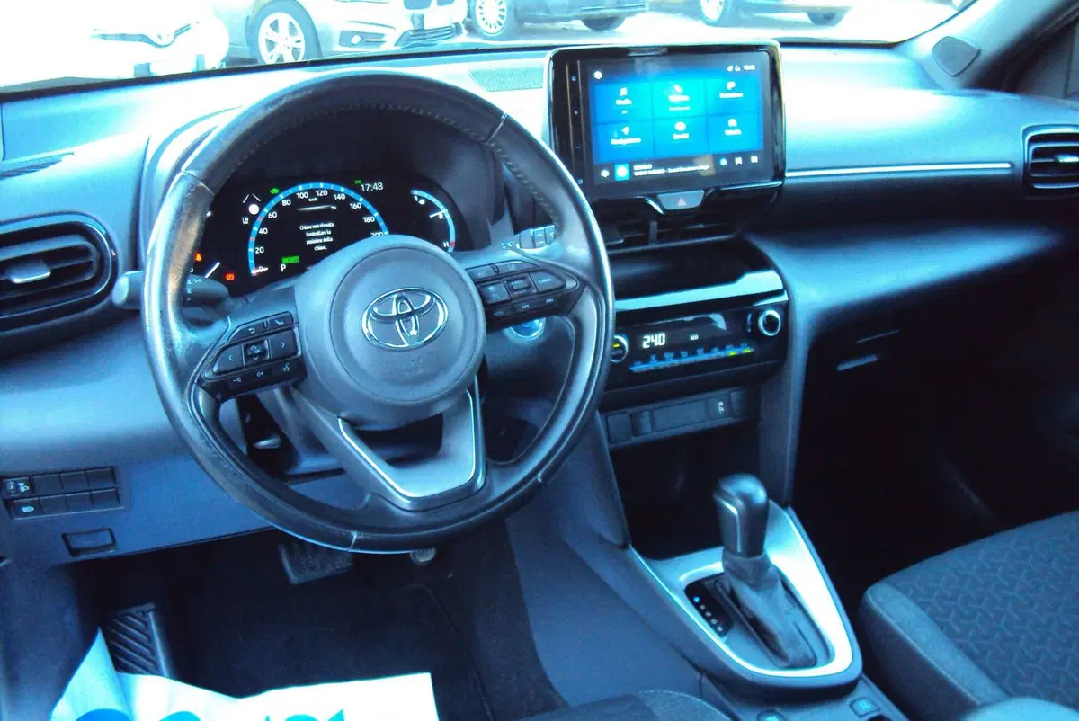 Toyota Yaris Cross usata a Bologna (10)