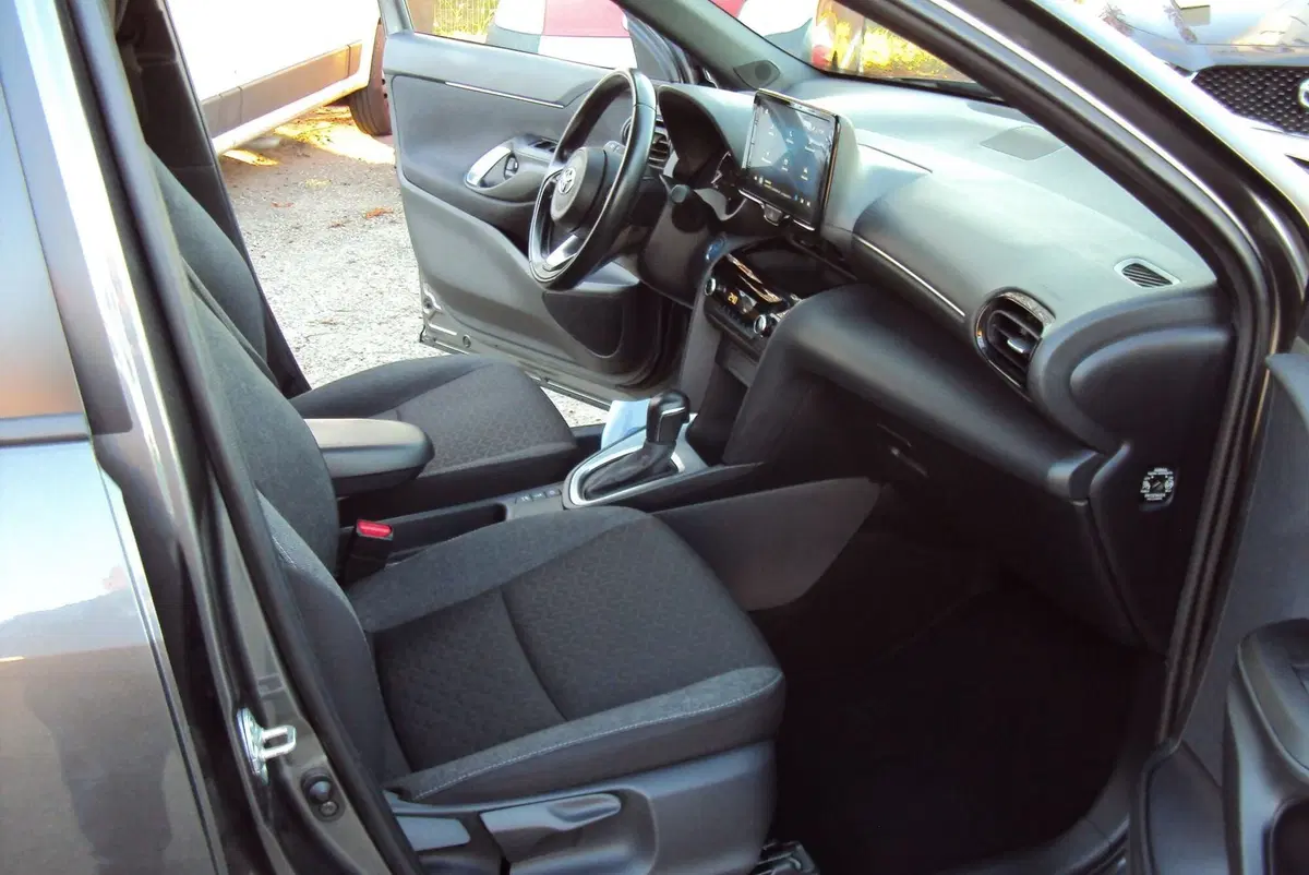 Toyota Yaris Cross usata a Bologna (7)