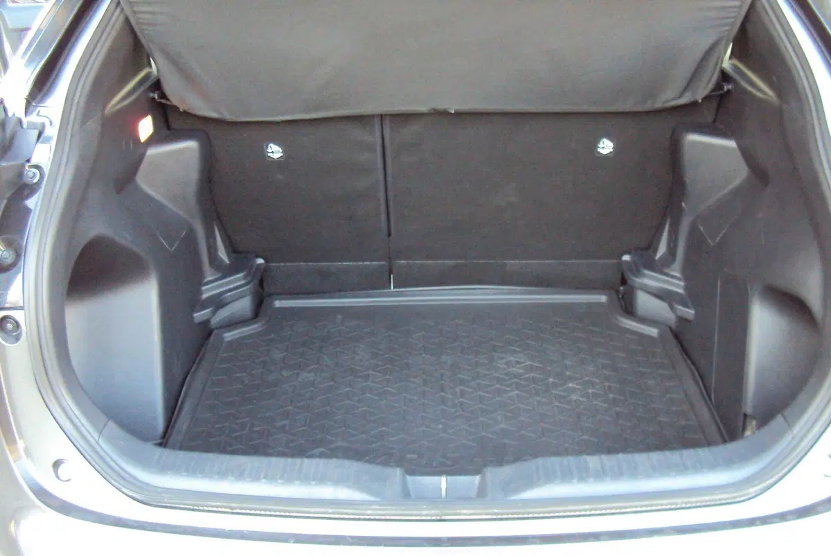 Toyota Yaris Cross usata a Bologna (9)