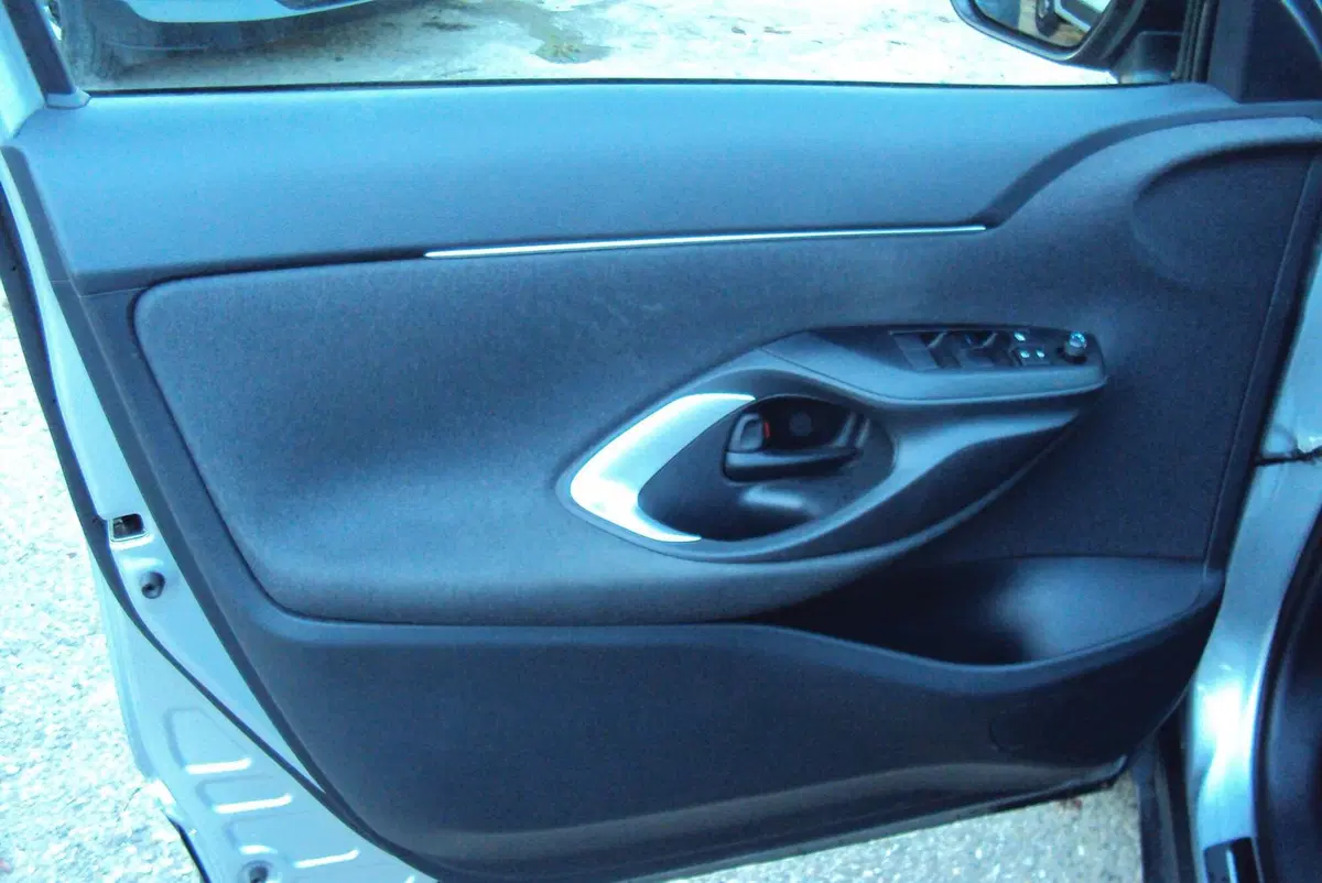 Toyota Yaris Cross usata a Bologna (11)