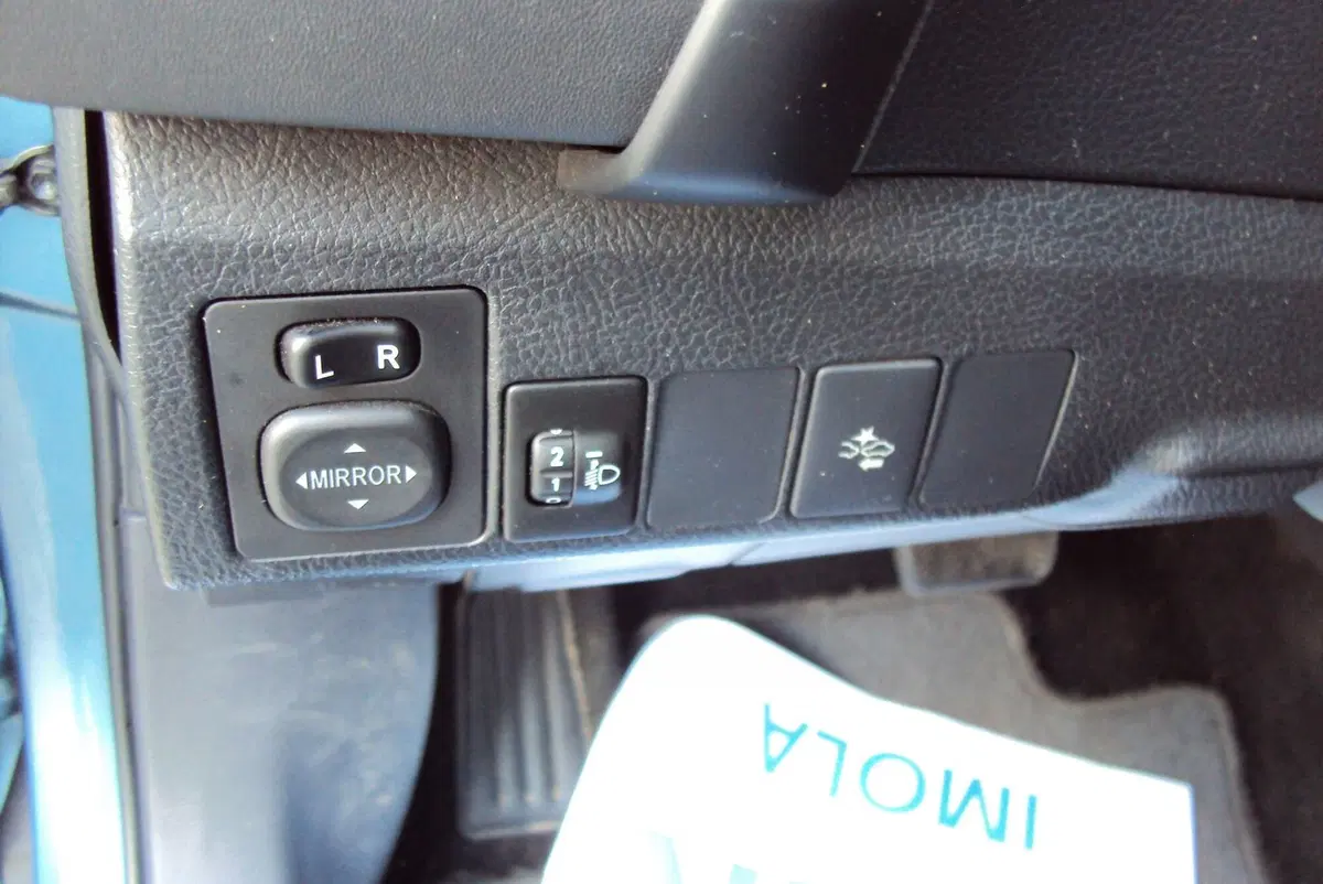 Toyota Auris usata a Bologna (12)