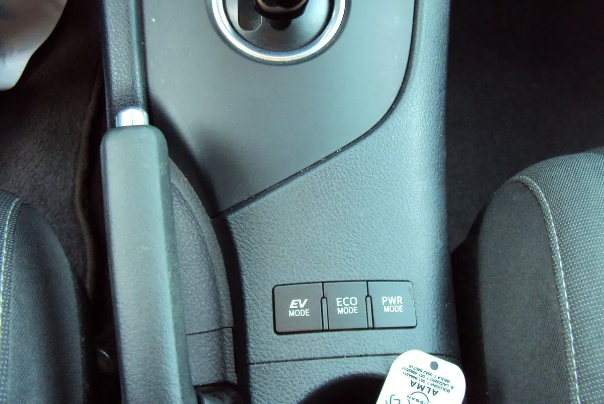 Toyota Auris usata a Bologna (17)