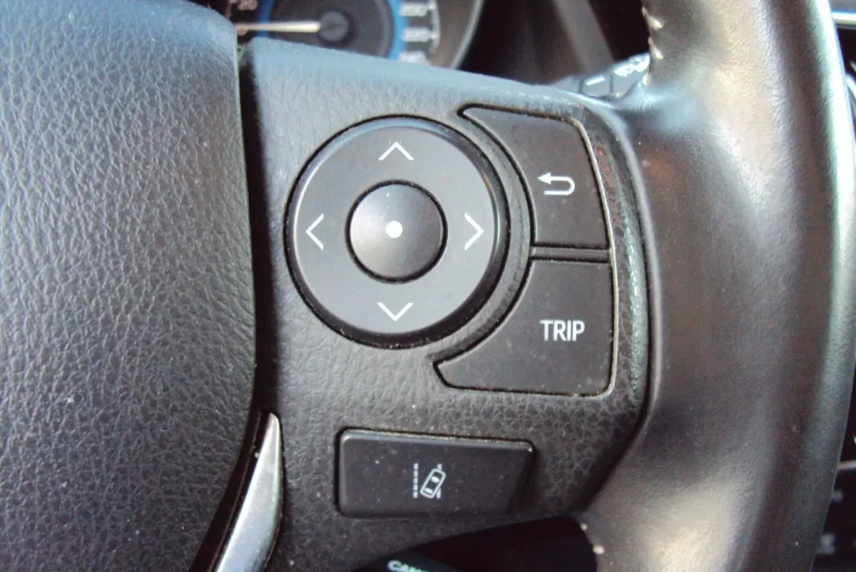 Toyota Auris usata a Bologna (19)