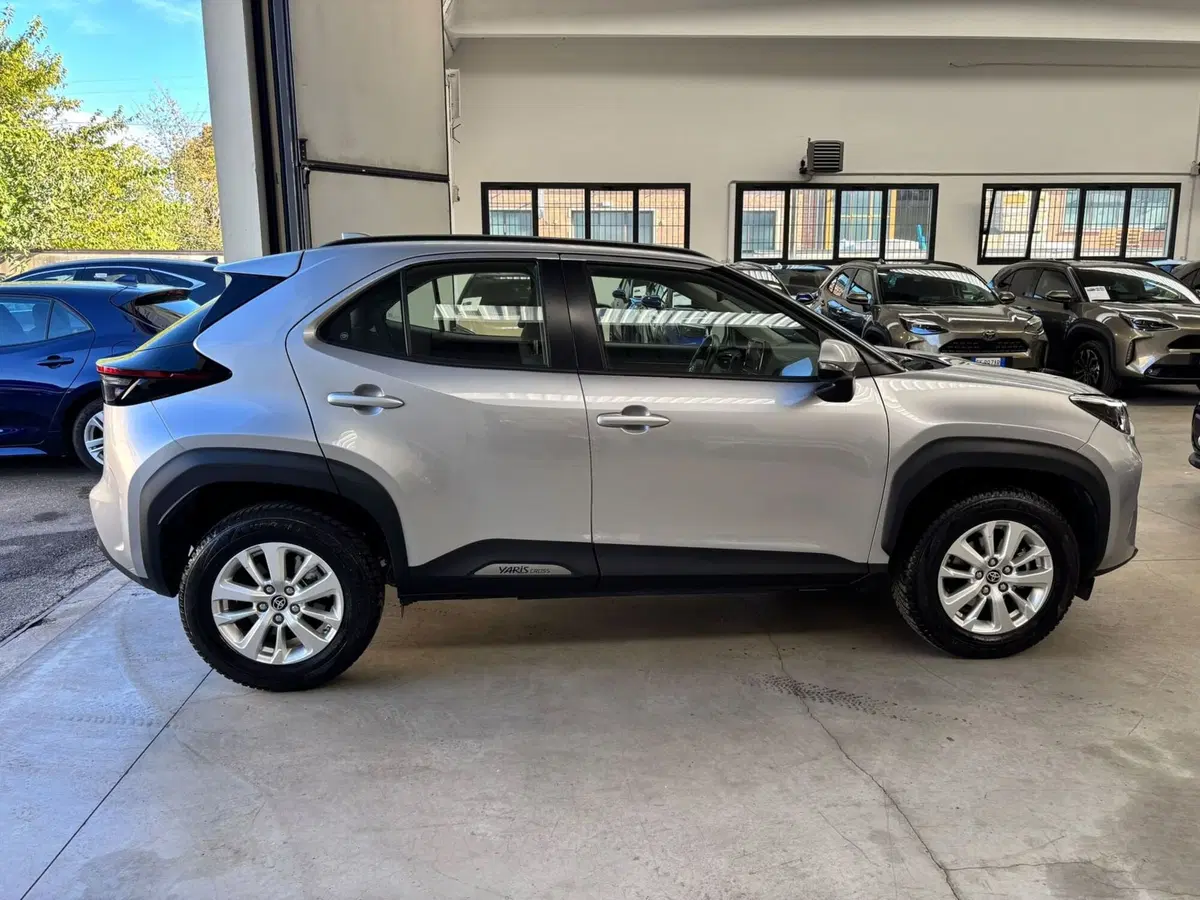 Toyota Yaris Cross usata a Modena (5)