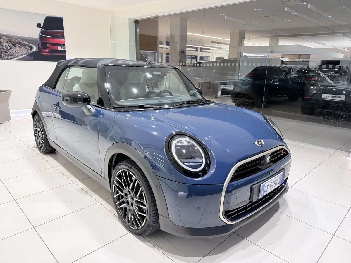 MINI Mini Cabrio usata a Latina (5)