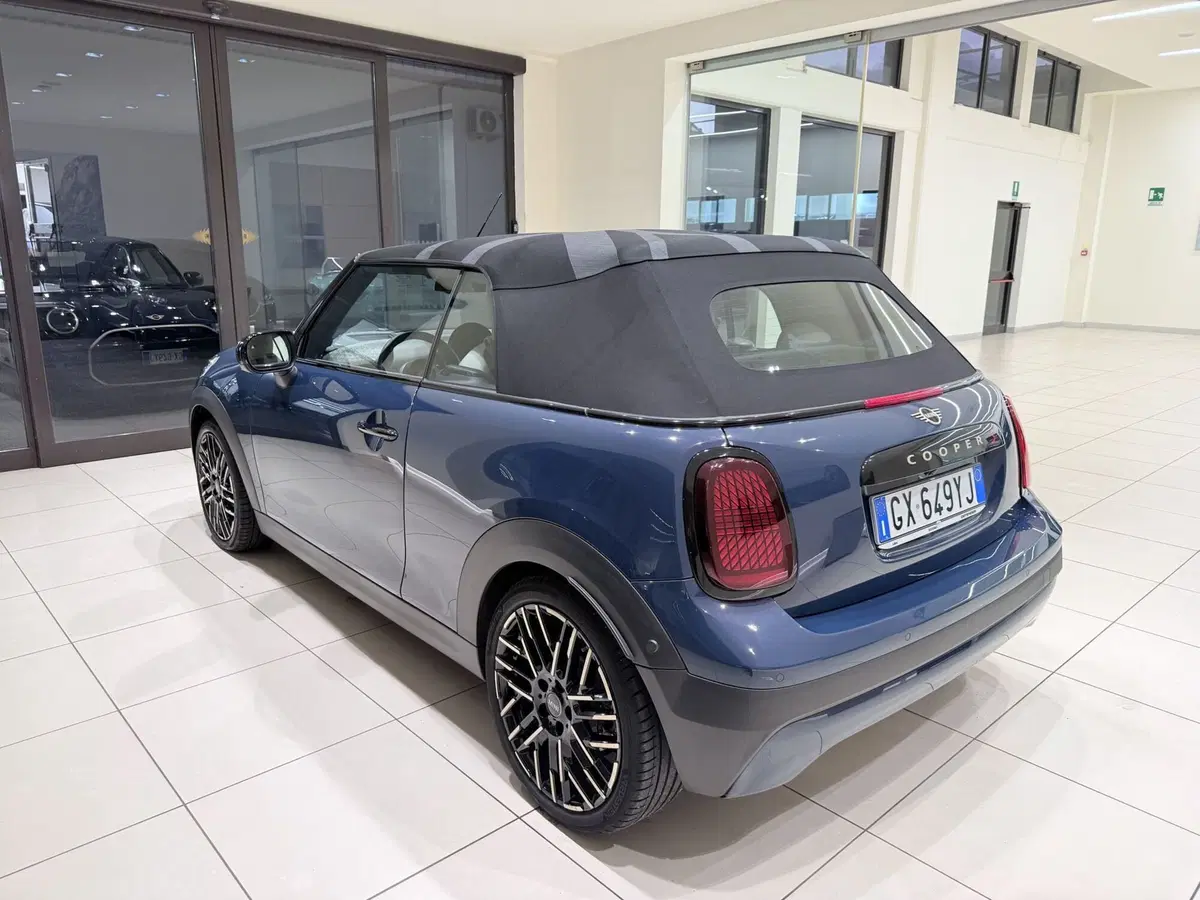 MINI Mini Cabrio usata a Latina (7)
