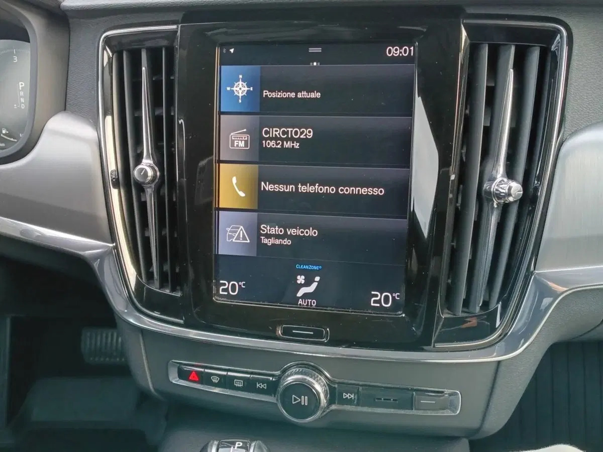 Volvo V90 usata a Parma (12)