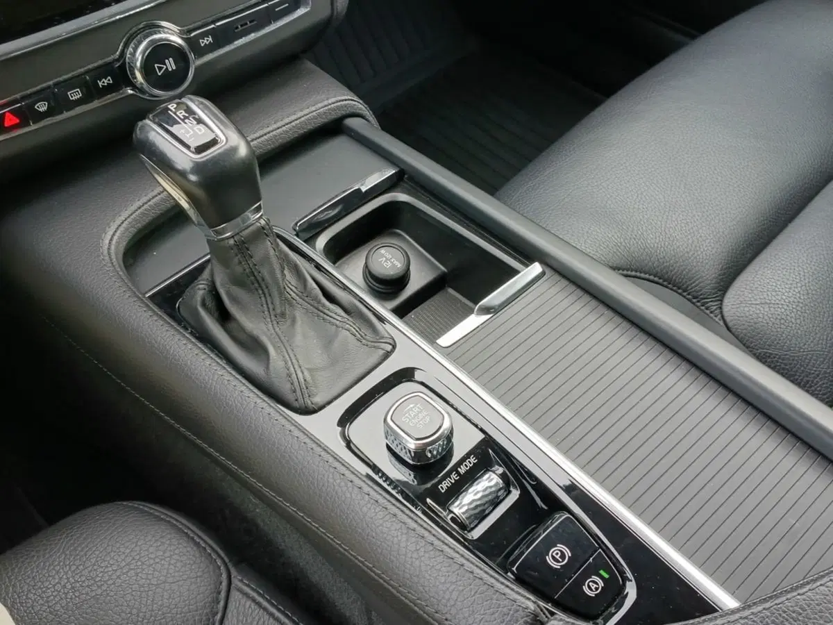Volvo V90 usata a Parma (13)
