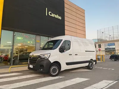 Renault Trucks Master Furgone Master Red 3T5 2.3 dci 135cv L2H2 Entry del 2022 usata a Parma