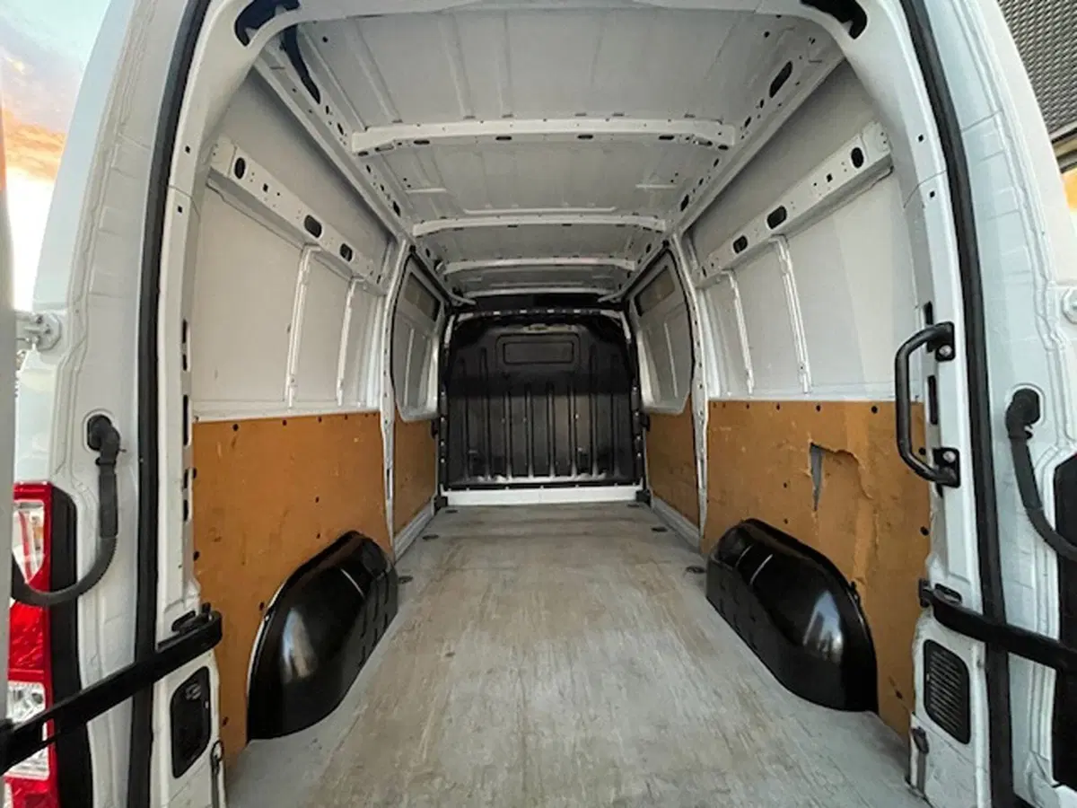 Renault Trucks Master Furgone usata a Parma (6)