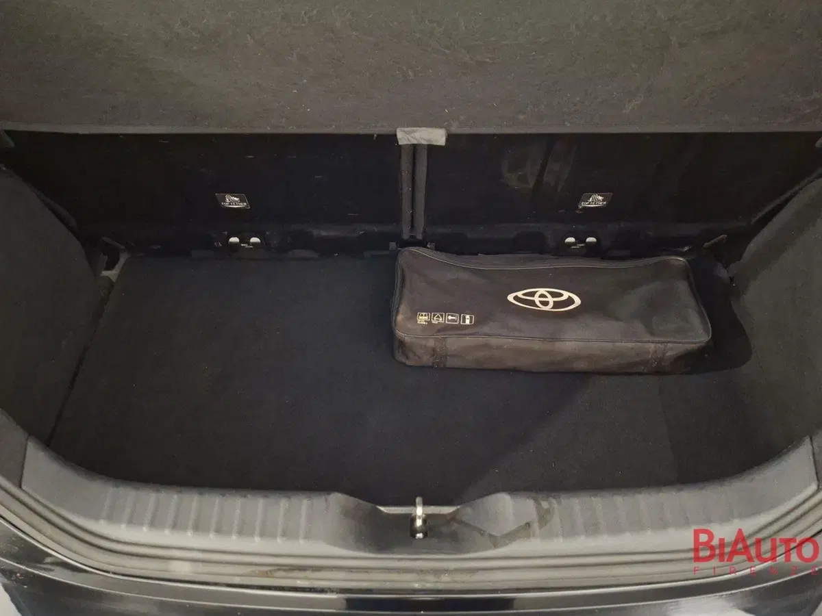 Toyota Aygo X usata a Firenze (6)