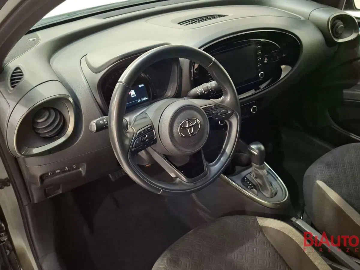 Toyota Aygo X usata a Firenze (7)