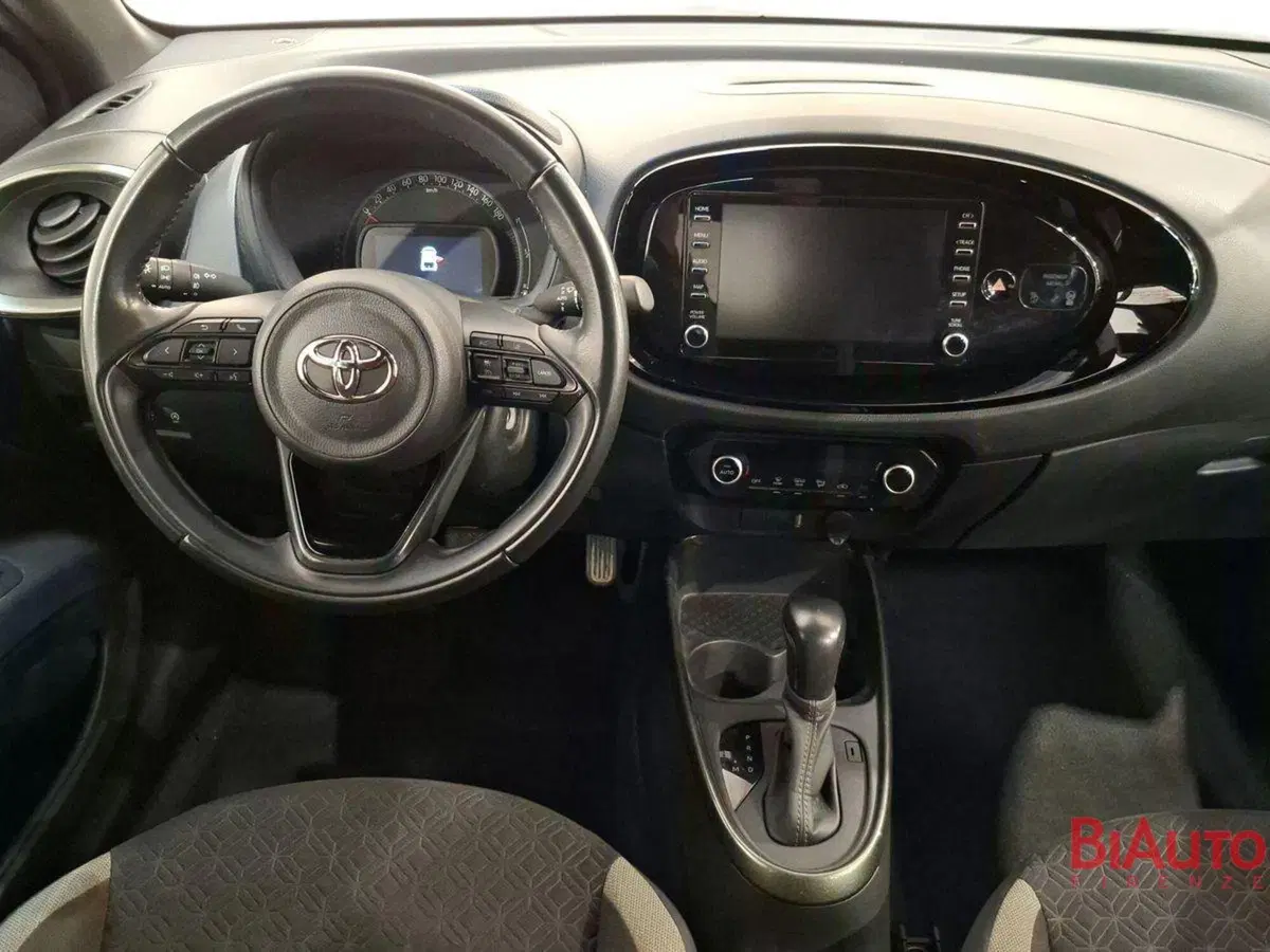 Toyota Aygo X usata a Firenze (8)