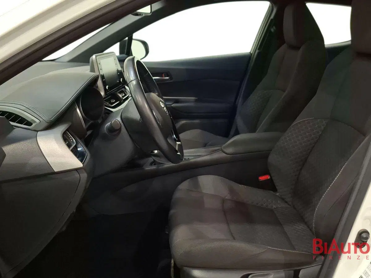 Toyota Toyota C-HR usata a Firenze (19)