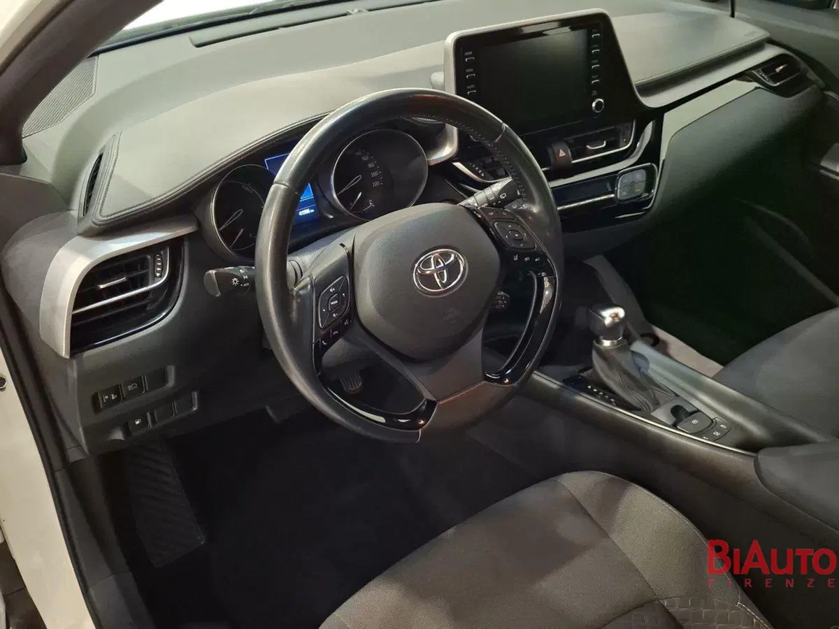 Toyota Toyota C-HR usata a Firenze (7)