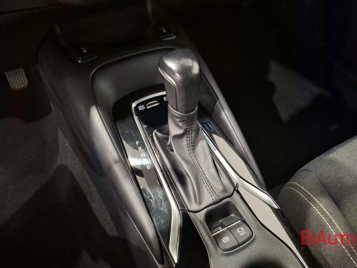 Toyota Corolla Touring Sports usata a Firenze (17)