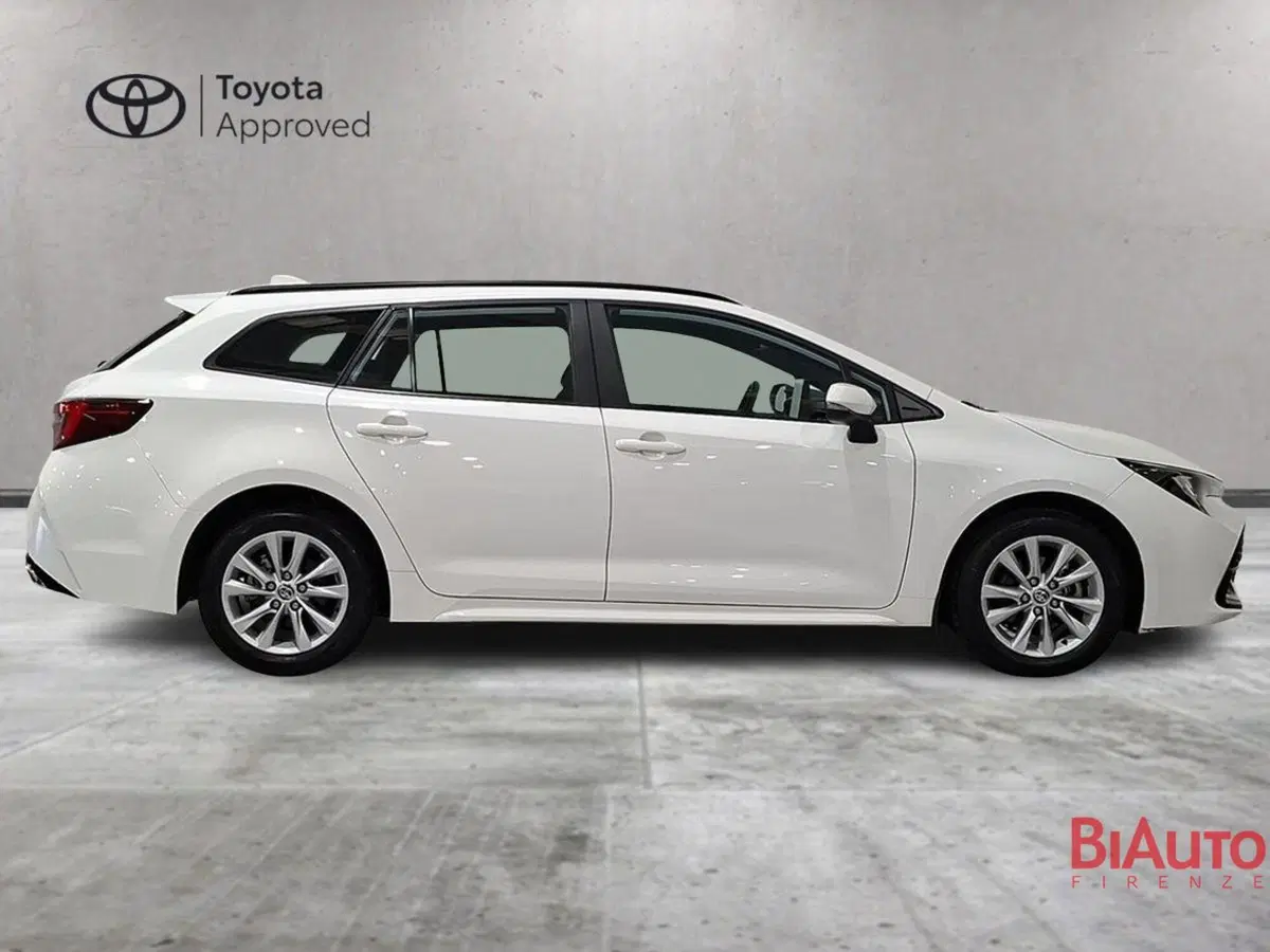 Toyota Corolla Touring Sports usata a Firenze (4)