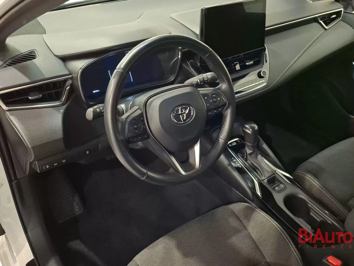 Toyota Corolla Touring Sports usata a Firenze (7)