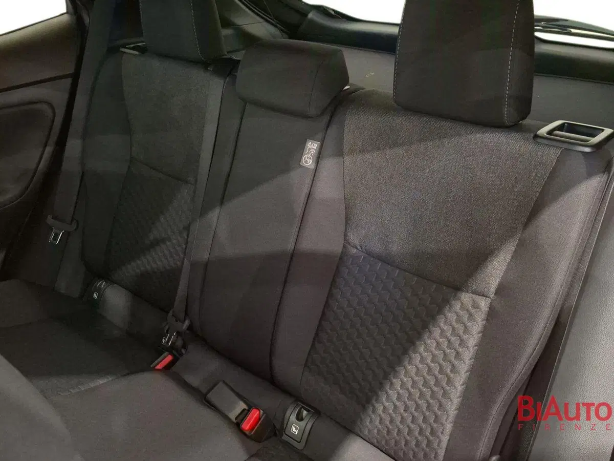 Toyota Yaris Cross nuova a Firenze (10)