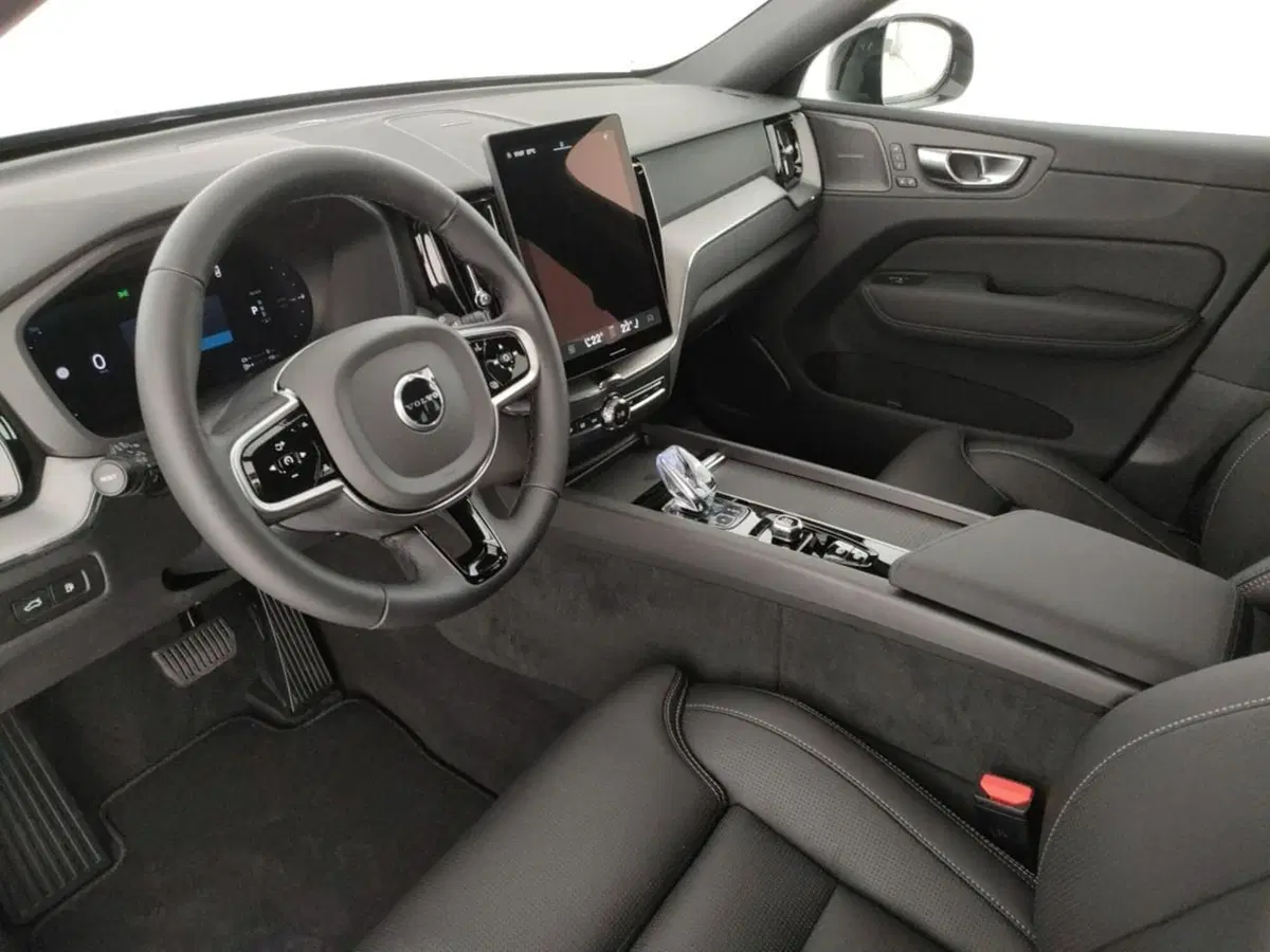 Volvo XC60 usata a Como (6)