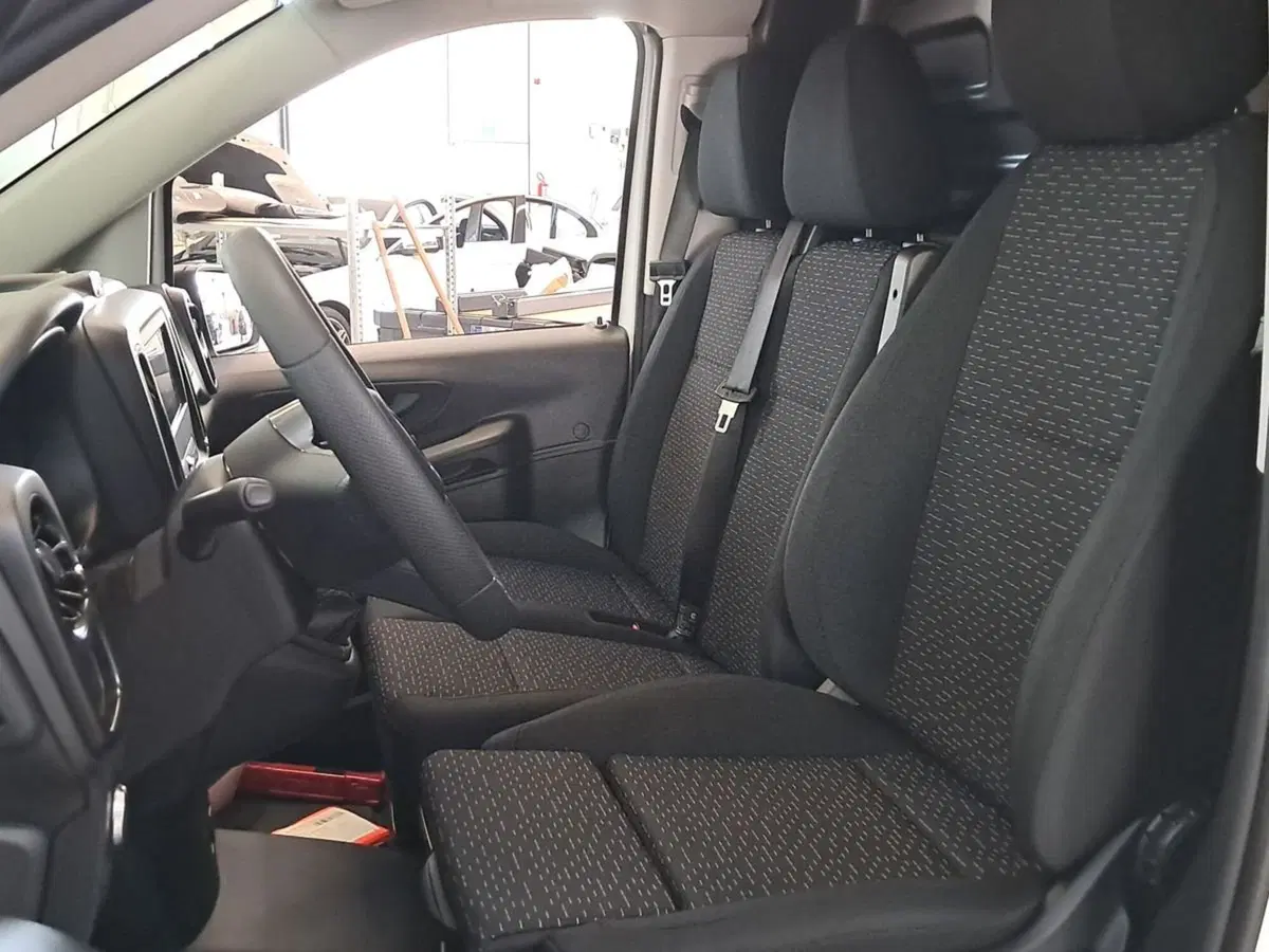 Mercedes-Benz Vito nuova a Rimini (13)